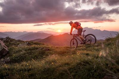 Bike mit Aussicht auf den See